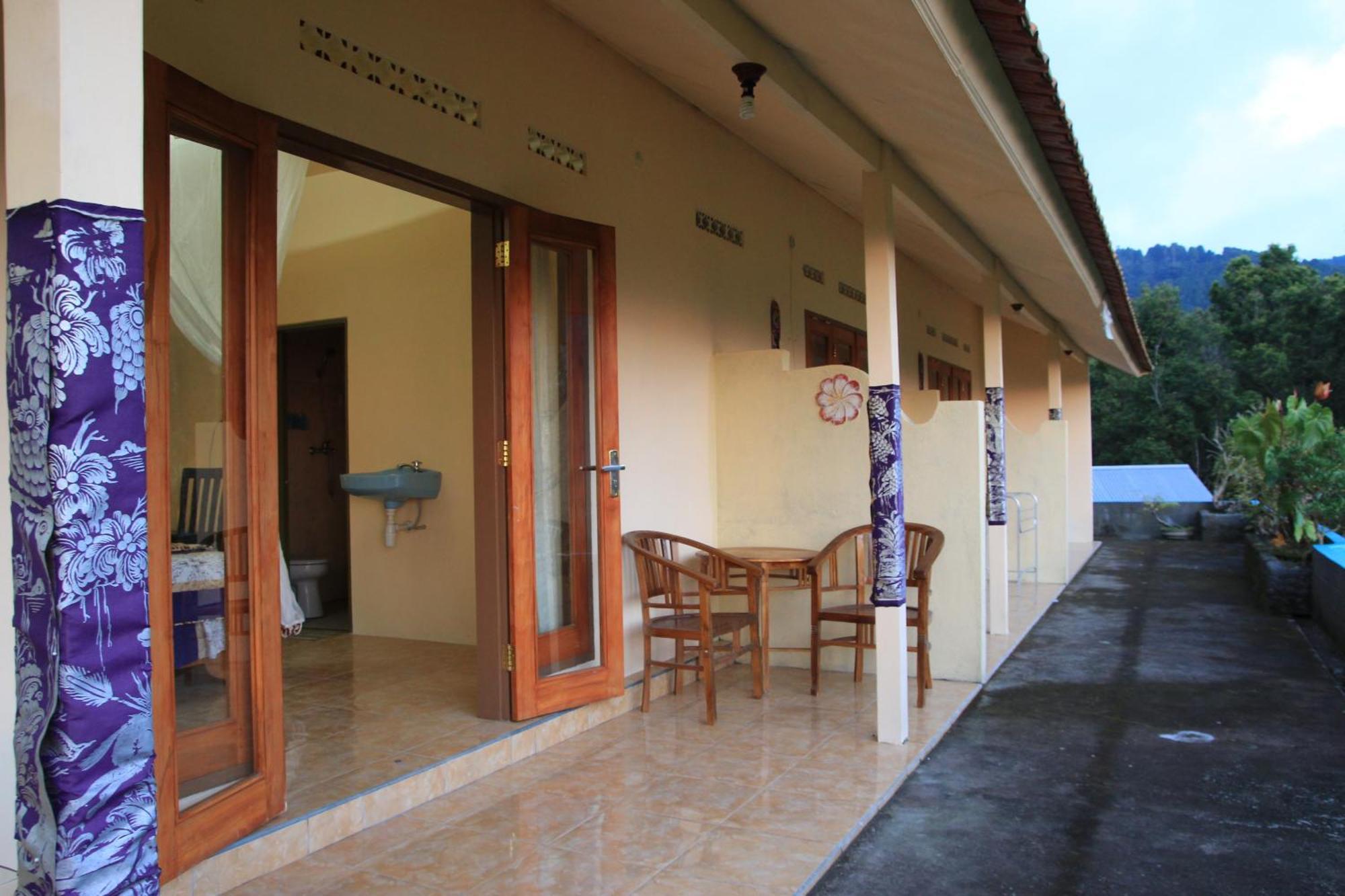 Gangga Homestay Munduk Rum bild